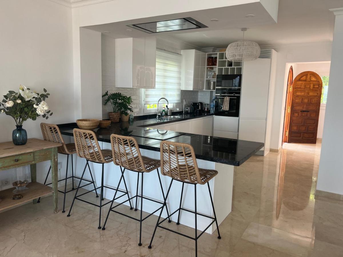 Playa Cristo Amazing Beach Terrace Appartment Estepona Extérieur photo